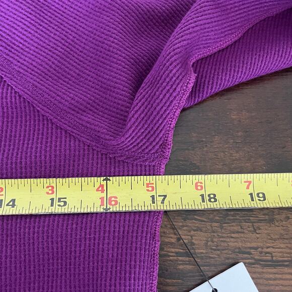NWT Kensie Purple Performance Long Sleeve Asymmetrical Top Size XS (oversized) - Picture 8 of 9